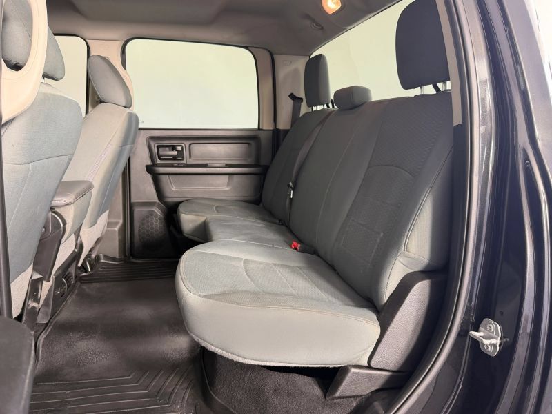 Used 2018 RAM 3500 Tradesman w/ Chrome Appearance Group AWD/4WD image 85