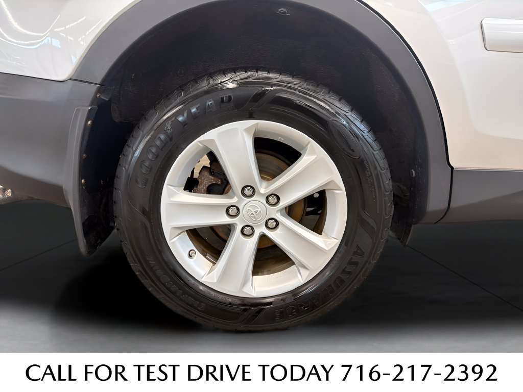 Used 2014 Toyota RAV4 XLE AWD/4WD image 21