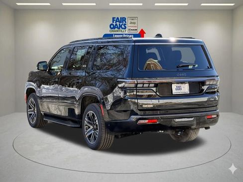 New 2026 Jeep Grand Wagoneer 4WD w/ Premium Group I image 8
