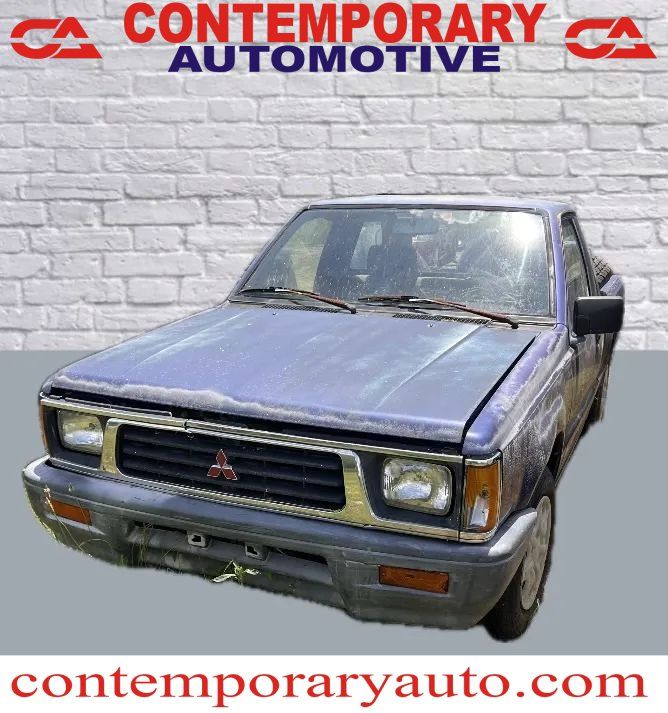Used 1996 Mitsubishi Mighty Max 2WD Regular Cab image 1