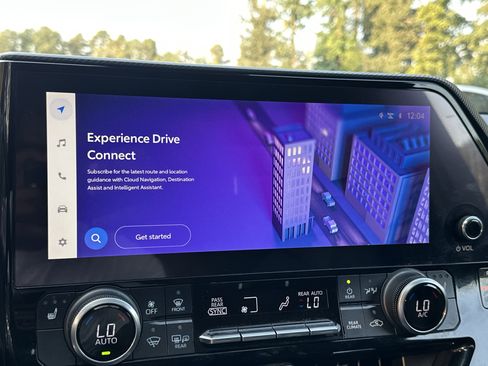 Used 2023 Toyota Highlander XSE image 7