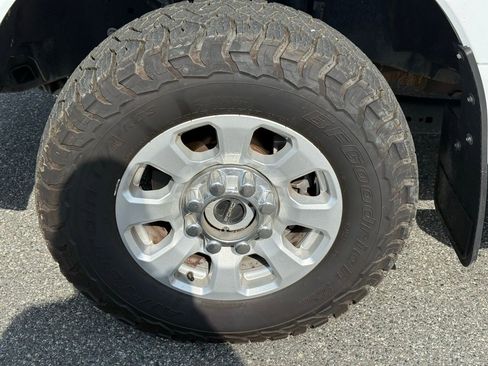 Used 2024 Ford F350 XLT w/ FX4 Off-Road Package image 11