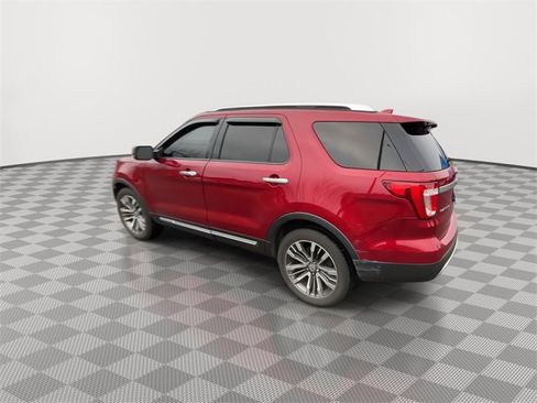 Used 2016 Ford Explorer Platinum image 6