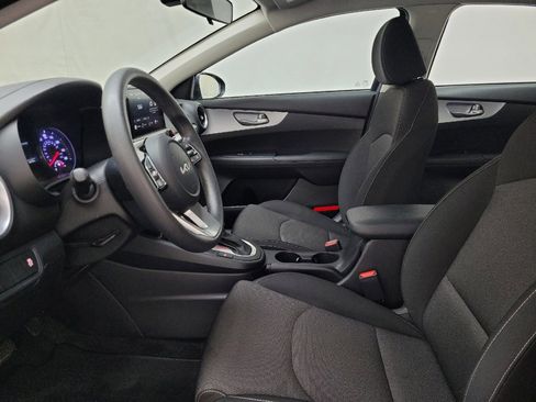 Used 2023 Kia Forte LXS FWD image 17