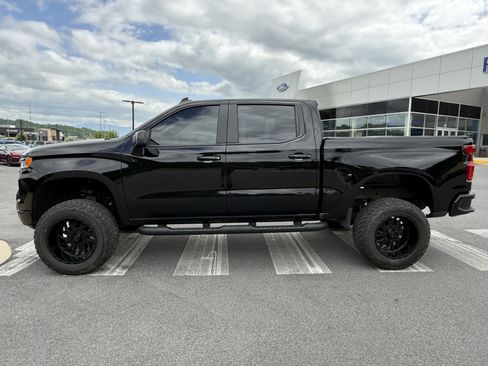 Used 2024 Chevrolet Silverado 1500 RST AWD/4WD image 8