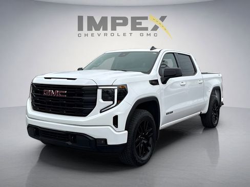 Used 2025 GMC Sierra 1500 Elevation AWD/4WD image 1