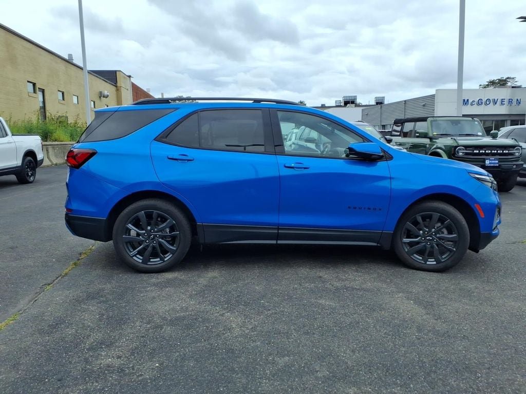 Used 2024 Chevrolet Equinox RS AWD/4WD image 5