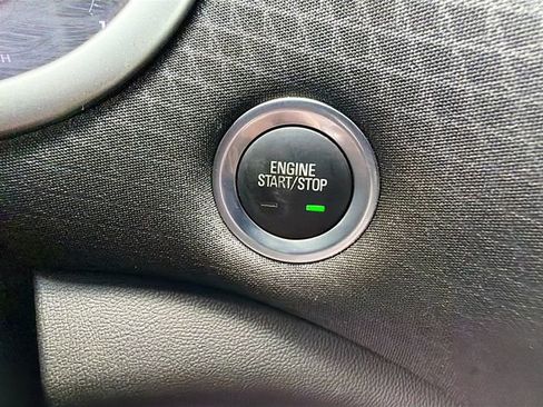 Used 2025 Chevrolet Malibu LT w/ Redline Edition image 31