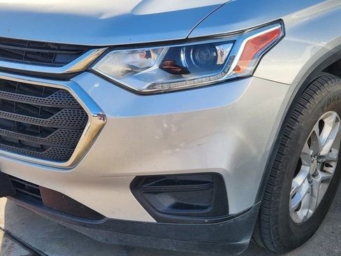 Used 2018 Chevrolet Traverse LS image 8