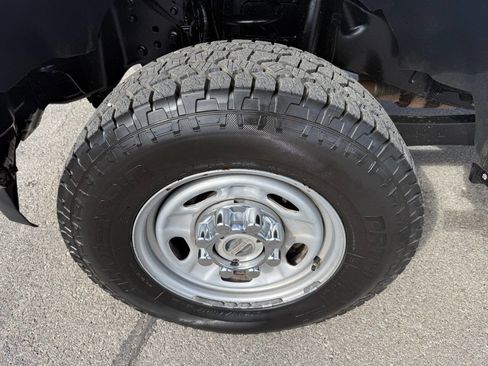 Used 2017 Ford F250 XL w/ Power Equipment Group image 10