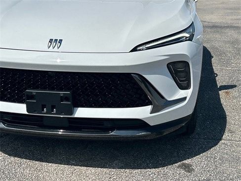 Used 2024 Buick Envision Sport Touring image 12