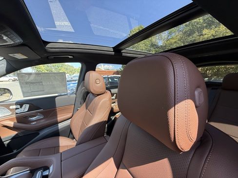 New 2026 Mercedes-Benz GLS 450 4MATIC image 22