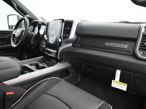 New 2026 RAM 2500 Laramie w/ Night Edition AWD/4WD image 10