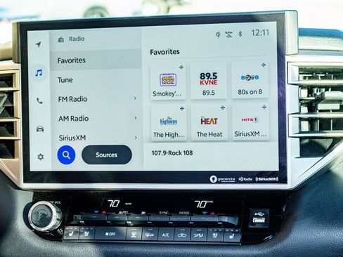 Used 2024 Toyota Tundra Limited image 13