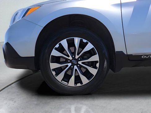 Used 2017 Subaru Outback 2.5i Limited AWD/4WD image 24