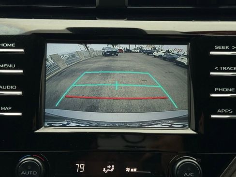 Used 2019 Toyota Camry SE image 30