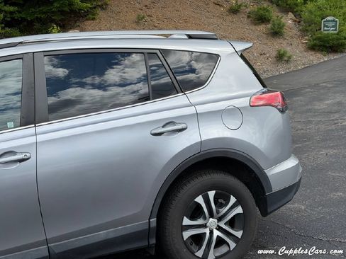 Used 2017 Toyota RAV4 LE w/ All Weather Liner Package AWD/4WD image 37