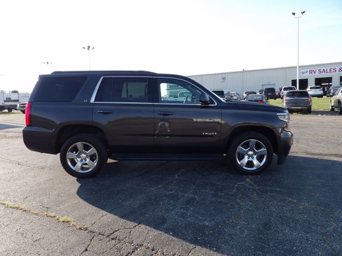 Used 2018 Chevrolet Tahoe LT w/ Luxury Package image 5