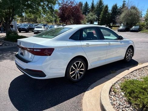Certified 2026 Volkswagen Jetta SE FWD image 6