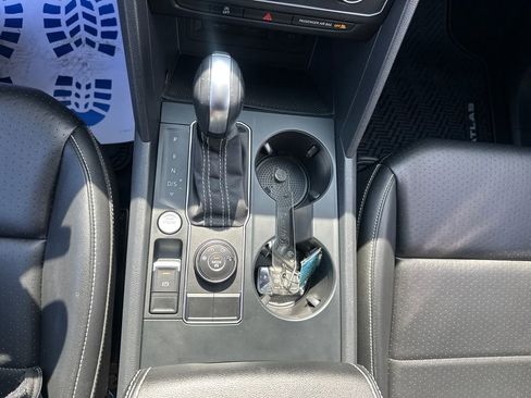 Used 2022 Volkswagen Atlas SE image 12