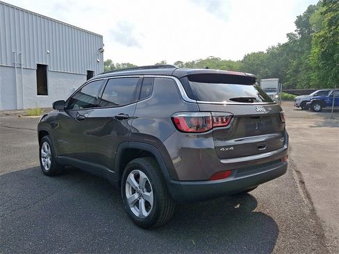 Used 2021 Jeep Compass Latitude w/ Driver Assistance Group image 4