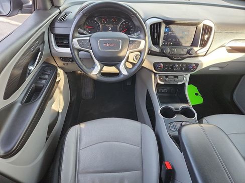 Used 2023 GMC Terrain SLT image 11