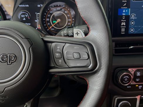 Used 2024 Jeep Wrangler Unlimited Rubicon 392 image 20