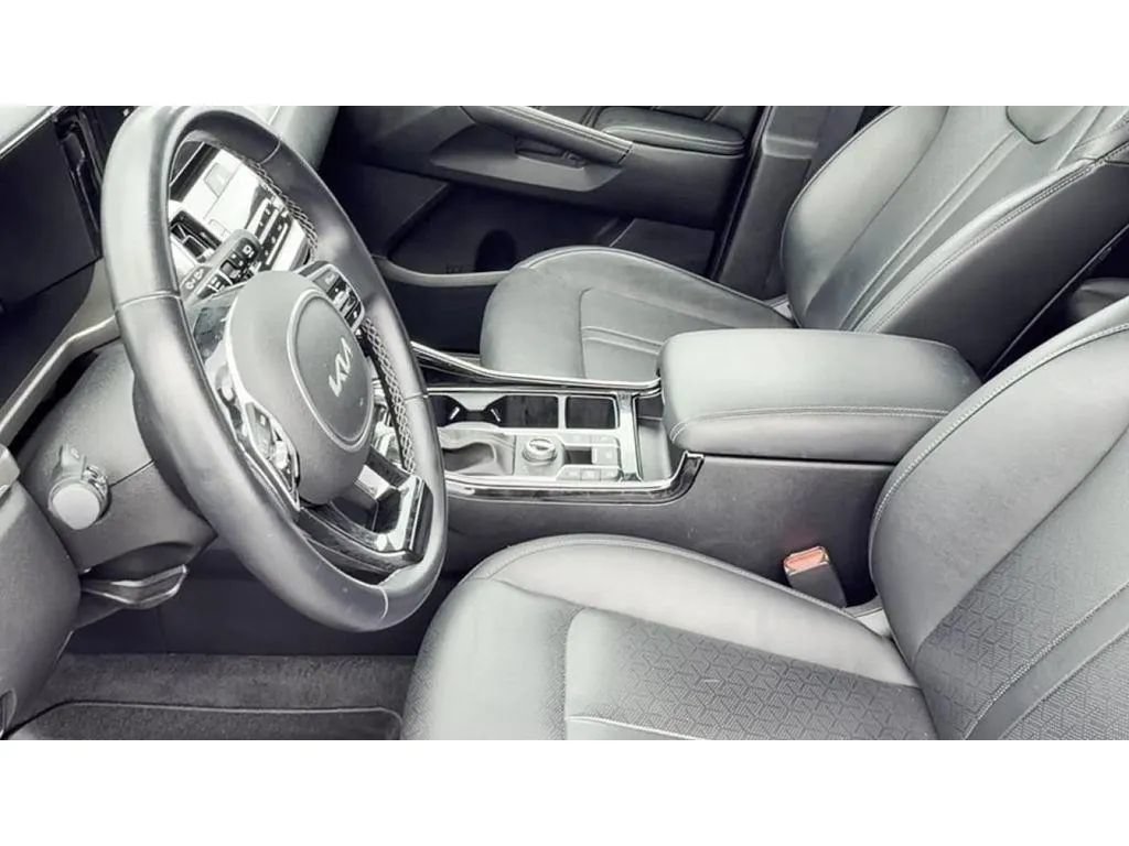Used 2022 Kia Sorento SX AWD/4WD image 12