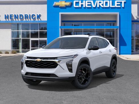 New 2026 Chevrolet Trax LT image 8