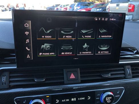 Used 2020 Audi S4 Premium Plus w/ Premium Plus Package image 24