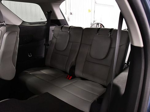 Used 2025 Ford Explorer Active w/ Active Comfort Package RWD image 30