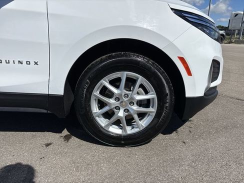 Certified 2024 Chevrolet Equinox LT FWD image 14