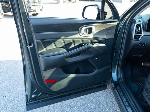 Used 2021 Kia Sorento SX Prestige image 12