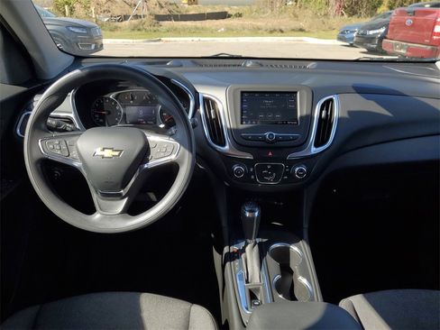 Used 2021 Chevrolet Equinox LT image 14