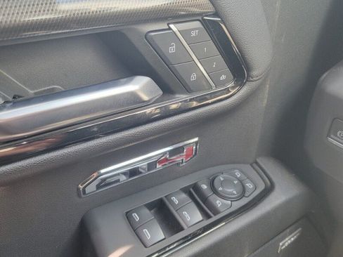 Used 2023 GMC Sierra 1500 AT4 w/ AT4 Preferred Package AWD/4WD image 16
