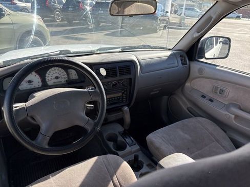 Used 2002 Toyota Tacoma PreRunner RWD image 22