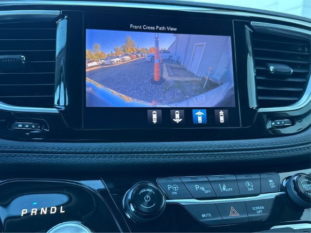 Used 2018 Chrysler Pacifica Limited w/ Advanced Safetytec Group FWD image 33