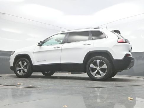 Used 2019 Jeep Cherokee Limited image 36