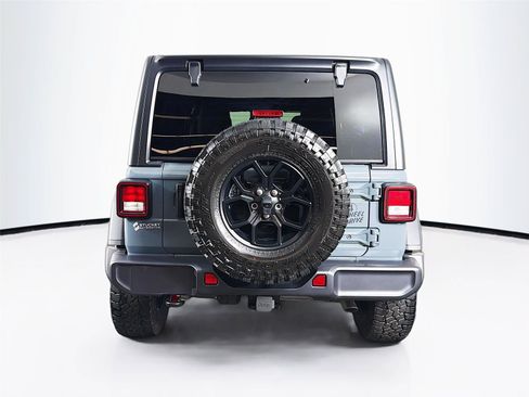Used 2024 Jeep Wrangler Unlimited Sport AWD/4WD image 10
