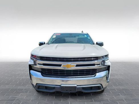 Used 2020 Chevrolet Silverado 1500 LT RWD image 2