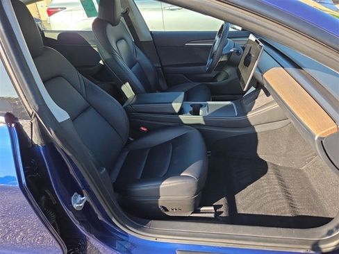 Used 2023 Tesla Model 3 Standard Range RWD image 7