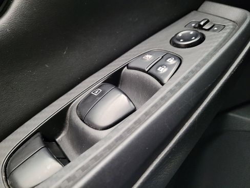 Used 2022 Nissan Sentra SV FWD image 27
