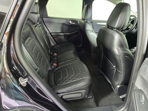 Used 2024 Ford Escape SE w/ PHEV Premium Package image 13