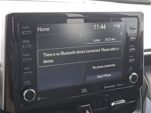 Used 2022 Toyota Corolla Cross XLE image 15