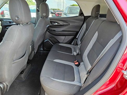 Used 2025 Chevrolet TrailBlazer LT FWD image 16