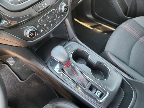 Used 2023 Chevrolet Equinox RS FWD image 19