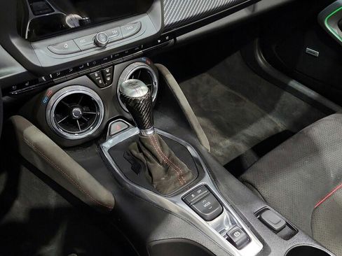 Used 2018 Chevrolet Camaro ZL1 RWD image 38