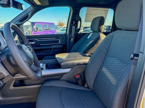 New 2026 RAM 2500 Big Horn AWD/4WD image 15