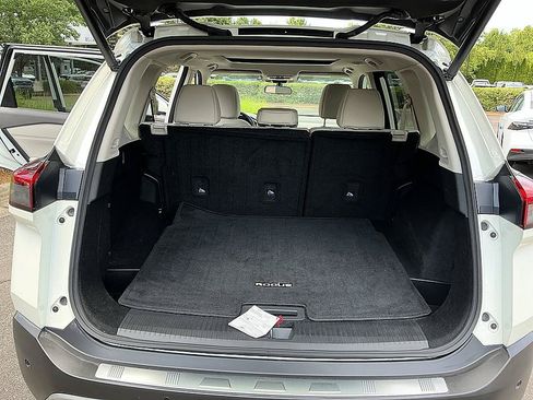 Certified 2023 Nissan Rogue SV w/ SV Premium Package FWD image 25