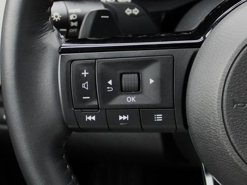 Certified 2024 Nissan Pathfinder SL image 34